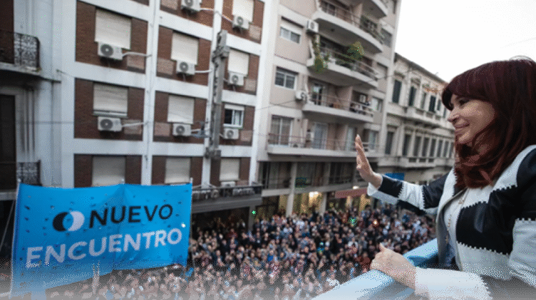 Para Sabbatella, Cristina es la líder más importante de nuestro pueblo y la persiguen