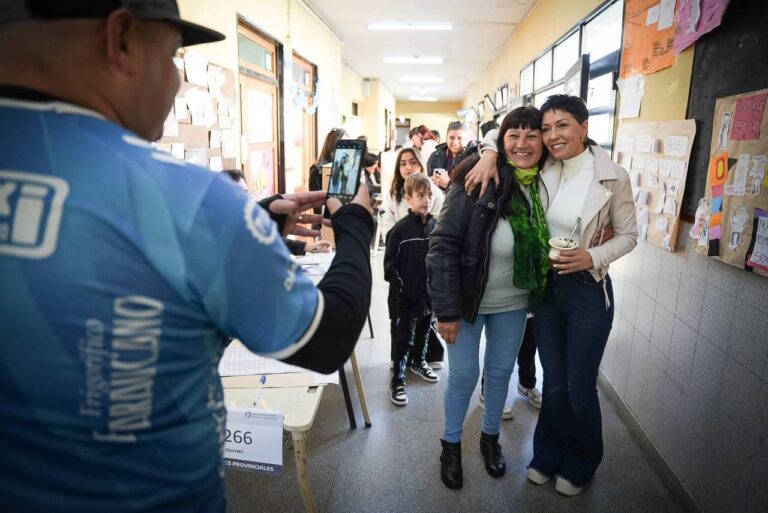Mayra Mendoza votó en Ezpeleta