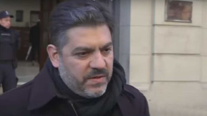 Carlos Bianco sobre los comicios al salir de votar: “Todo está normal, tranquilo”