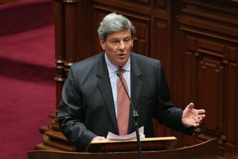 El Ministro de Transportes al Congreso: la gestión que rebajó las multas al 90 % deja pasar a los infractores graves